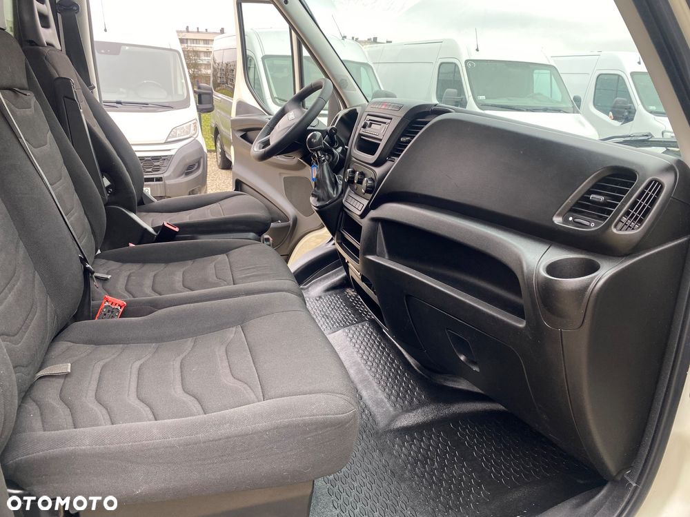 Iveco DAILY Brygadowe, 7-osobowe, serwisowane - 19