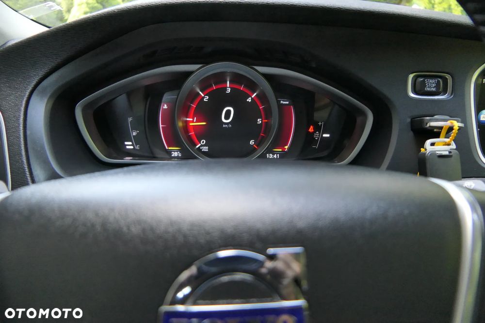Volvo V40 D4 Summum - 26