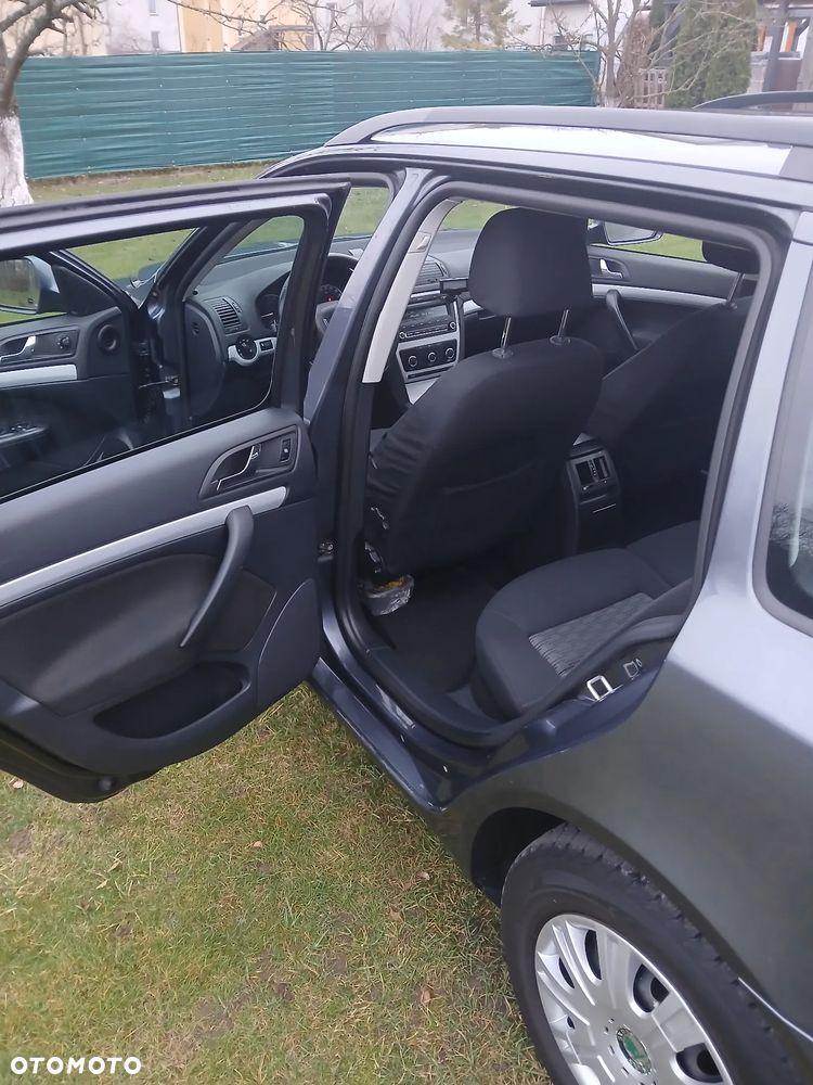 Skoda Octavia 2.0 TDI Ambiente - 9