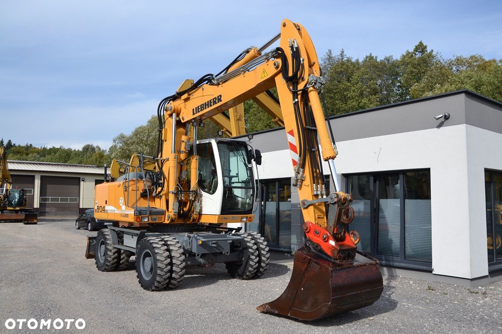 Liebherr A 904 C - 15