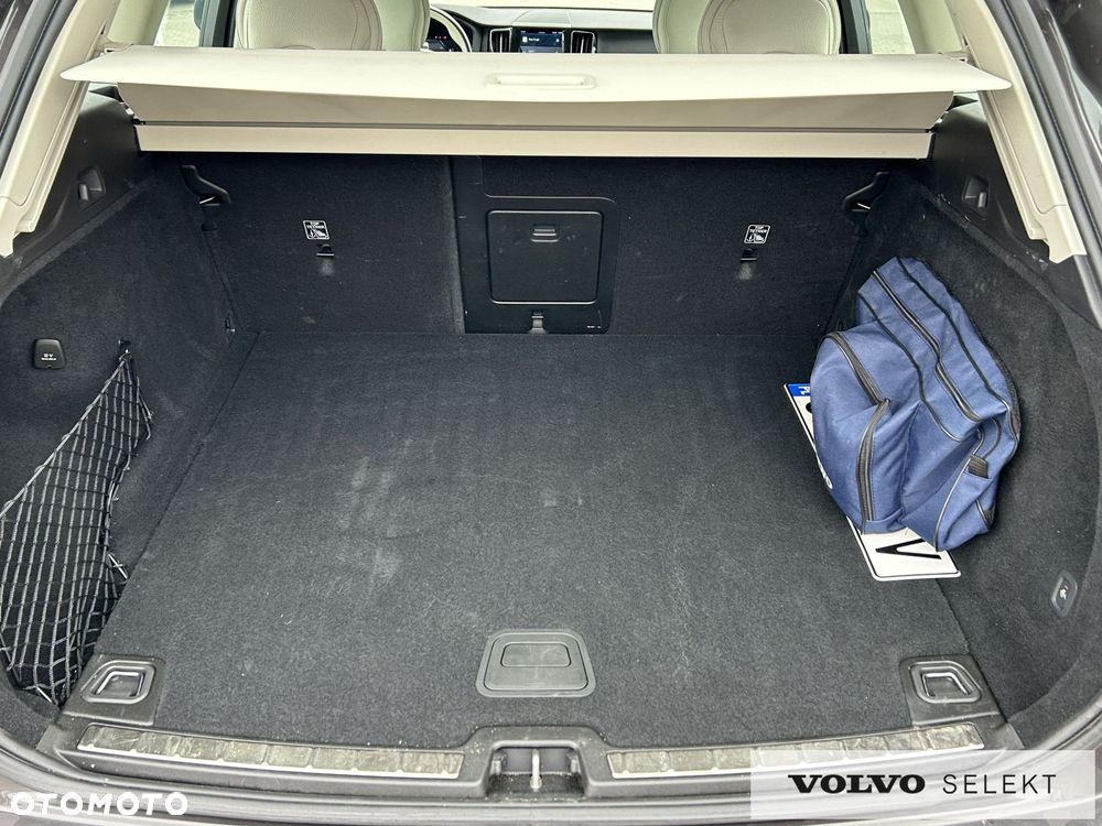 Volvo XC 60 - 25