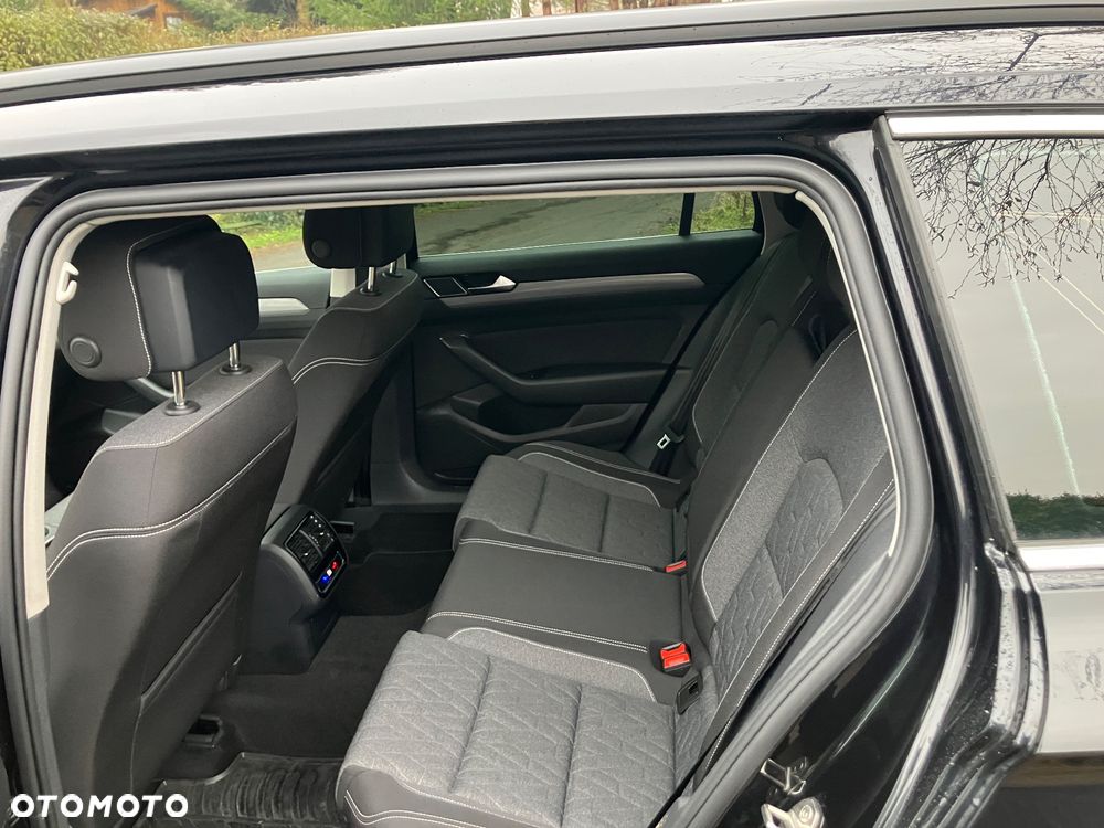 Volkswagen Passat 2.0 TDI SCR DSG Business - 11