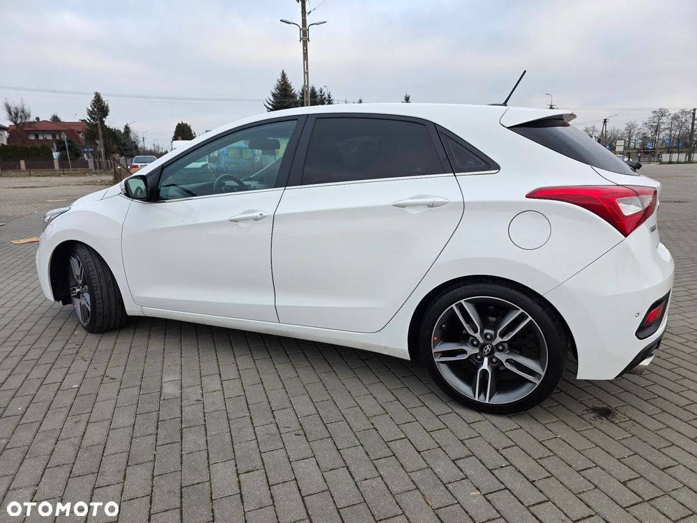 Hyundai i30 1.6 T GDI Turbo - 5