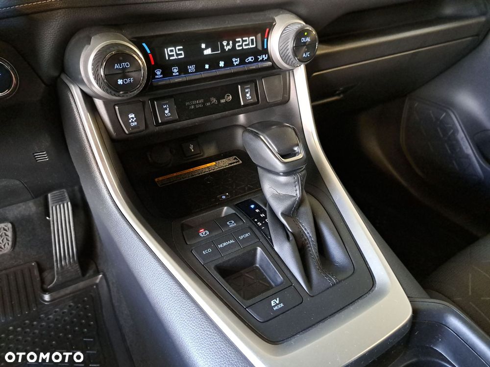 Toyota RAV4 2.5 Hybrid Comfort 4x2 - 27