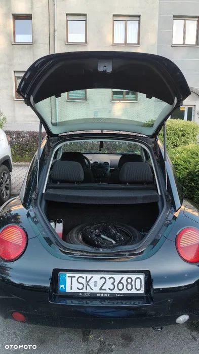 Volkswagen New Beetle 1.6 - 4