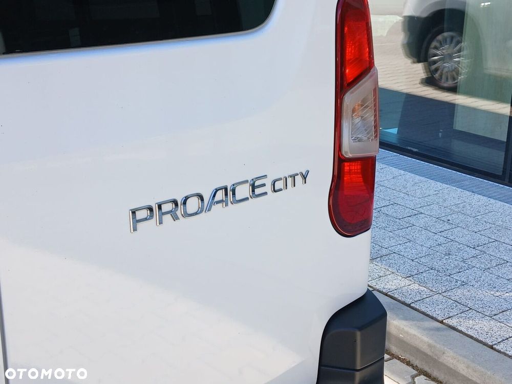 Toyota PROACE CITY - 33