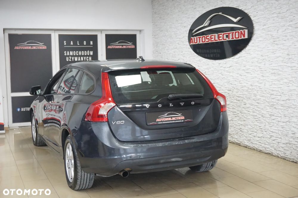 Volvo V60 D3 Kinetic - 6