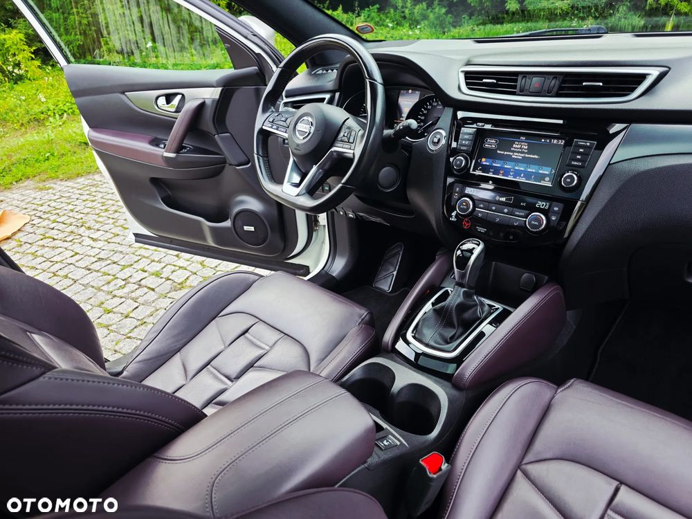 Nissan Qashqai 1.3 DIG-T DCT TEKNA+ - 38