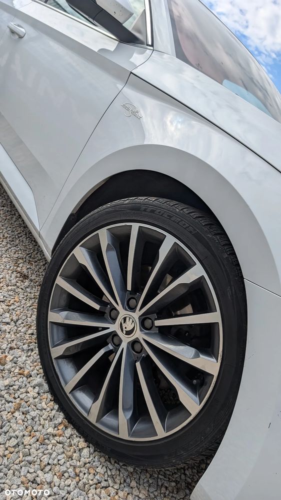 Skoda Superb 2.0 TDI 4x4 L&K DSG - 7