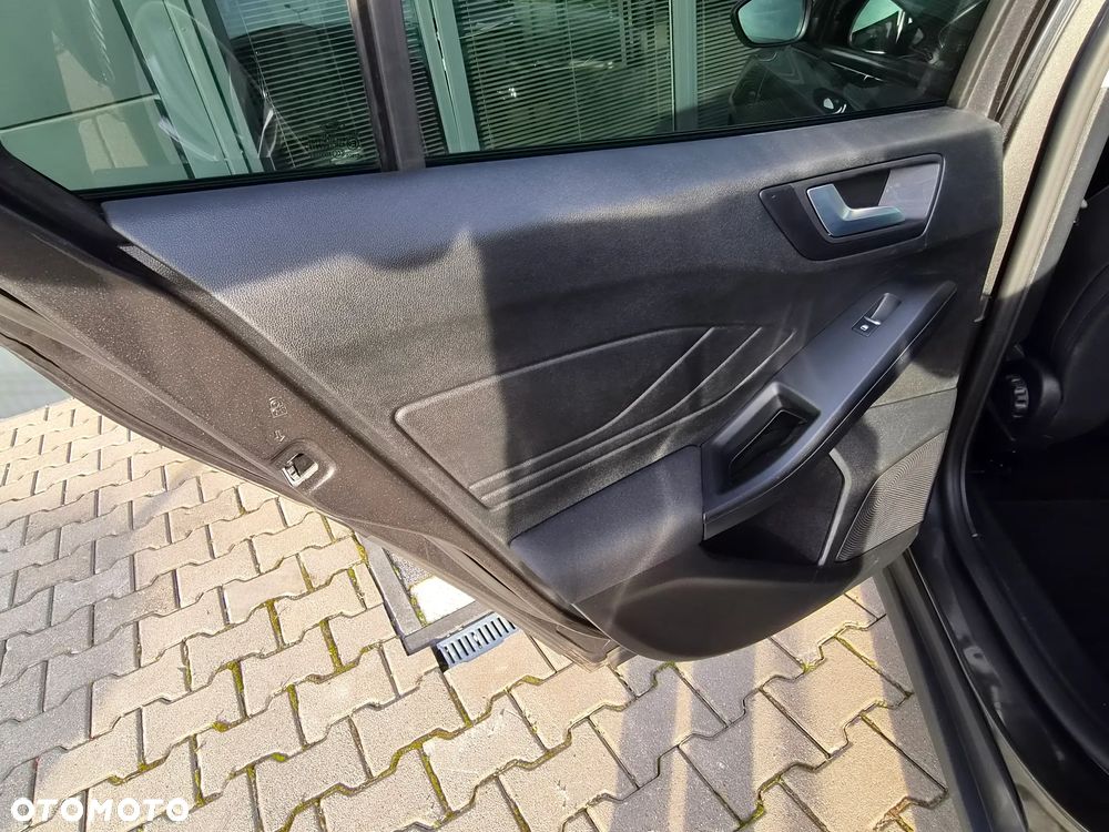 Ford Focus - 24