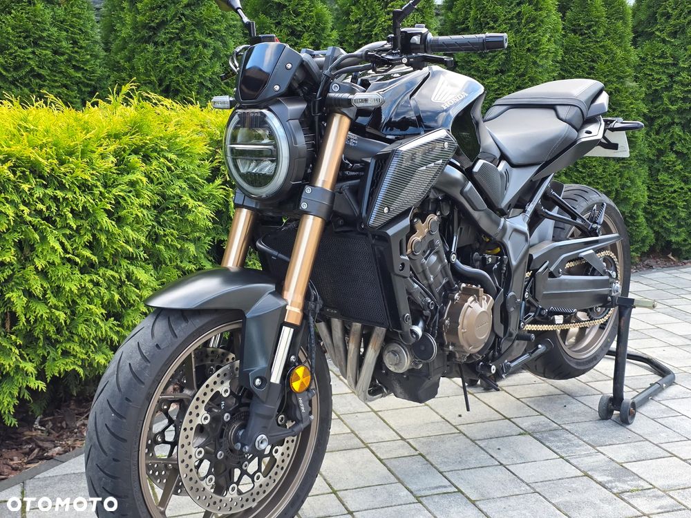 Honda CB - 27