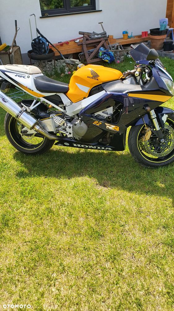 Honda CBR - 3