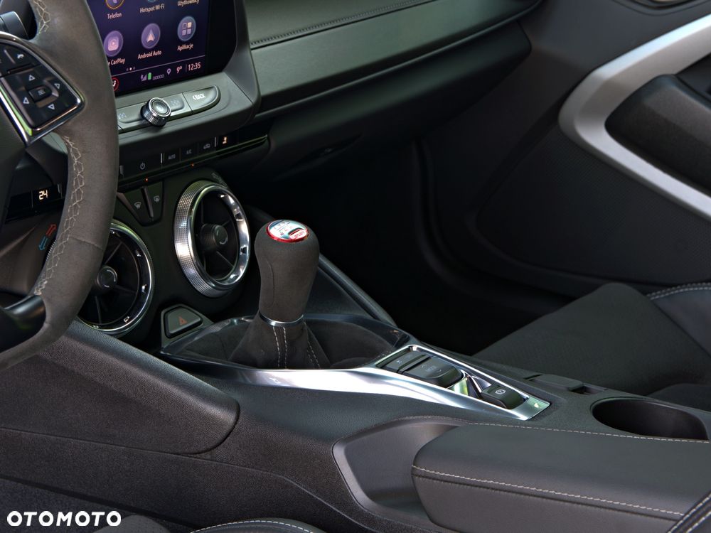 Chevrolet Camaro - 29