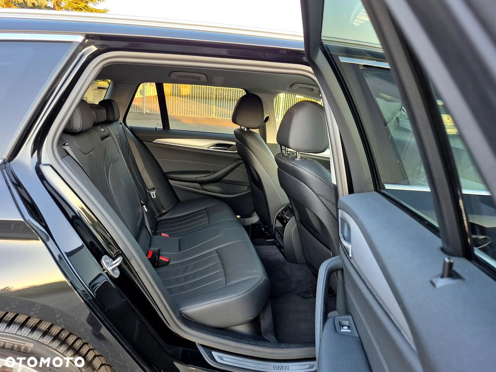 BMW Seria 5 518d Modern Line - 15