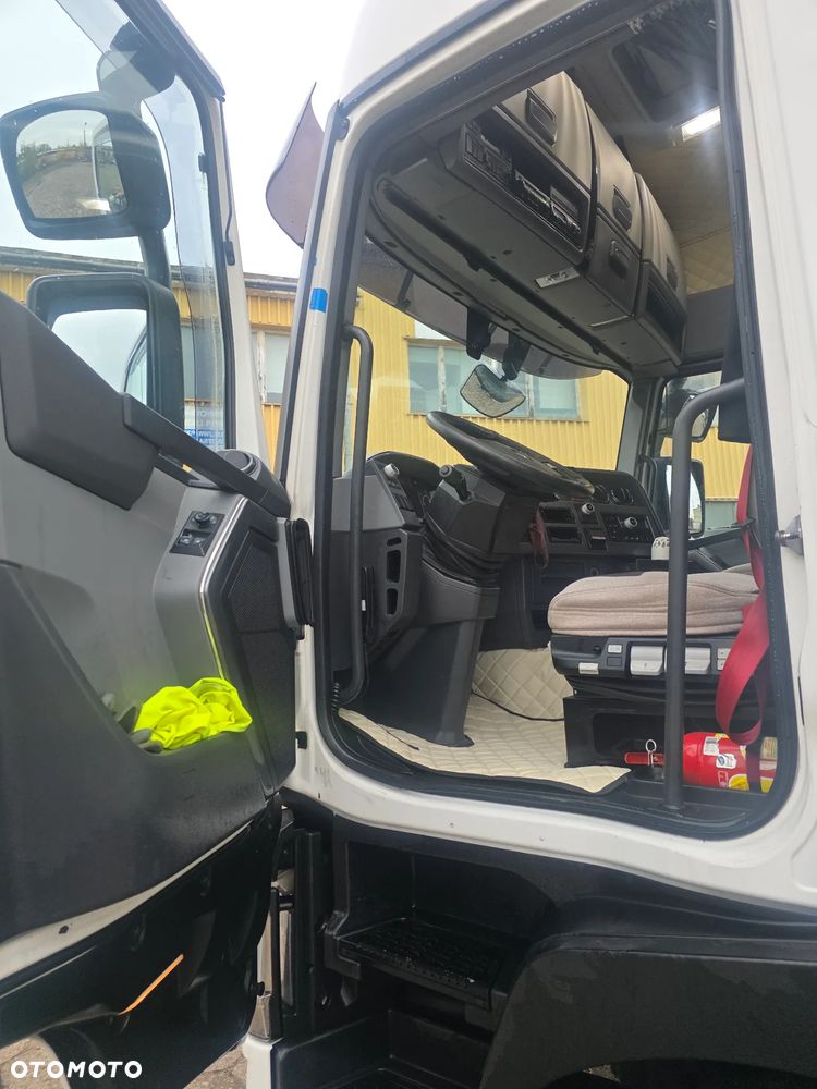 Renault T440 - 18