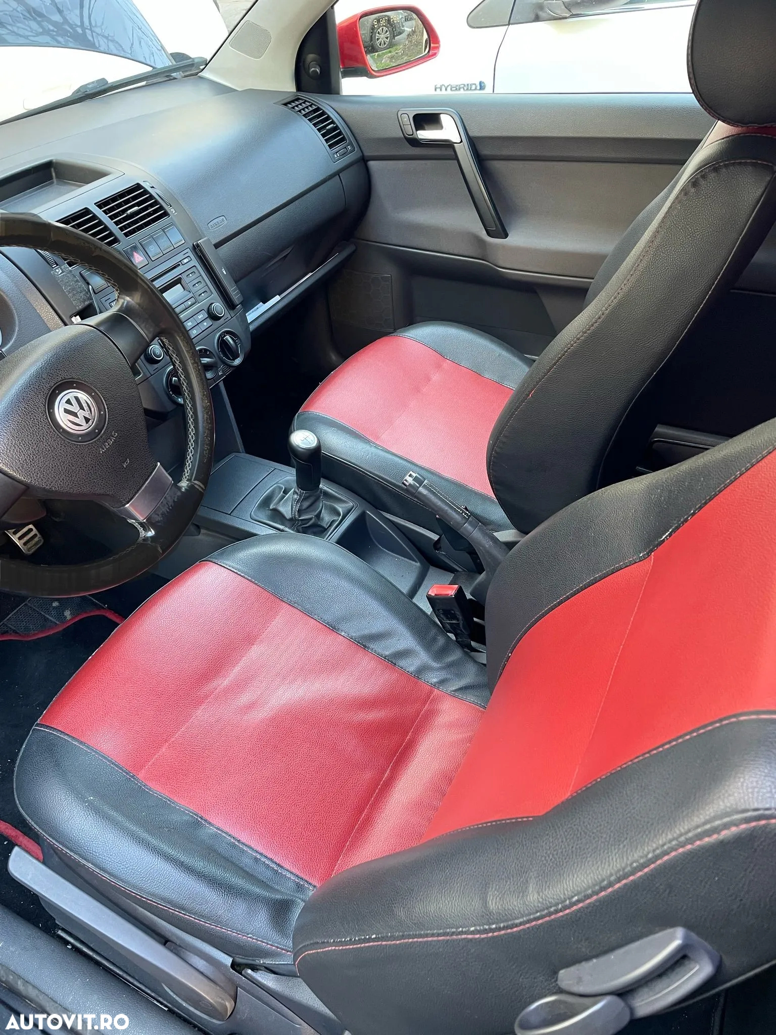 Volkswagen Polo - 2