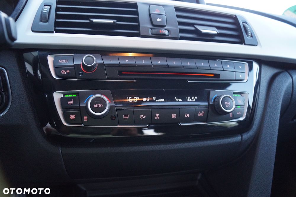 BMW Seria 3 - 32