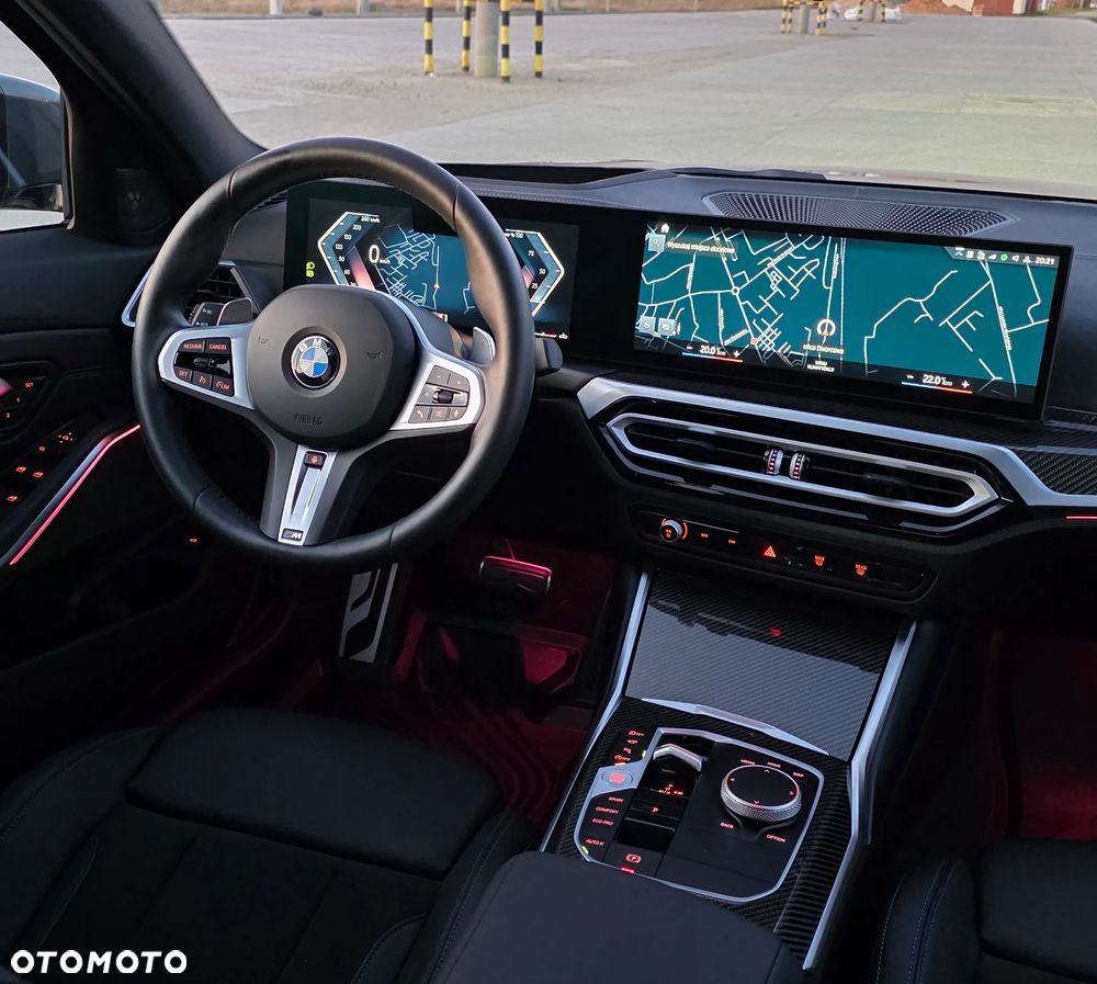 BMW Seria 3 330i xDrive M Sport - 39