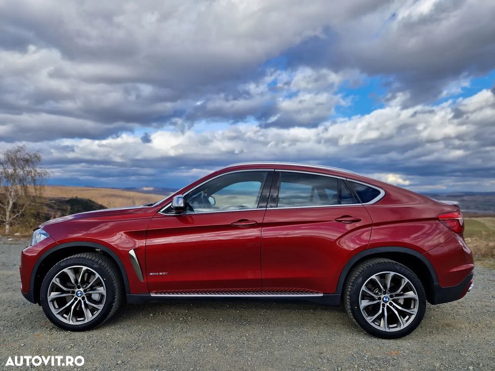 BMW X6 xDrive50i - 10