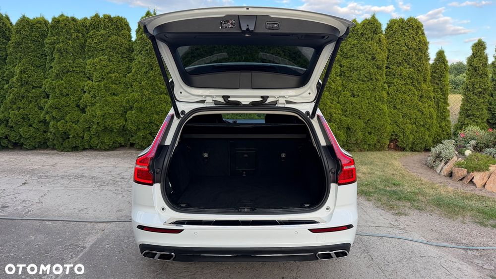 Volvo V60 D4 AWD Momentum Pro - 8