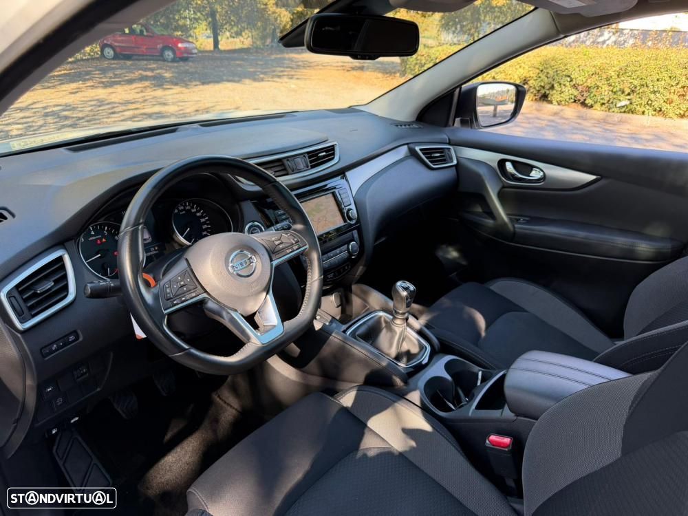 Nissan Qashqai 1.3 DIG-T MHEV Premiere Edition - 8