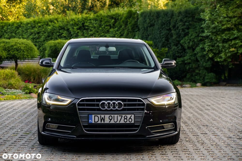 Audi A4 Limousine 2.0 TFSI multitronic S line Sportpaket - 2