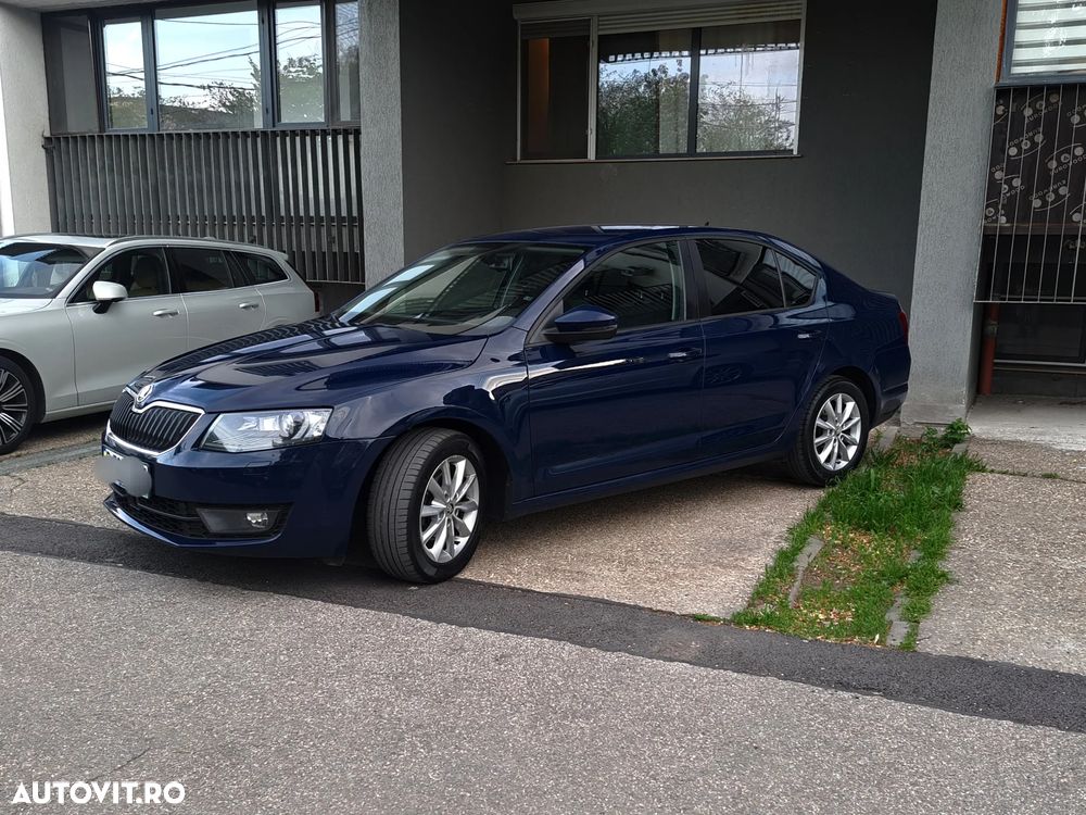 Skoda Octavia 2.0 TDI AMBITION DSG - 2