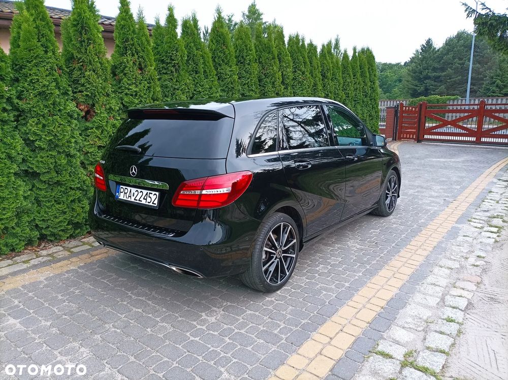 Mercedes-Benz Klasa B 200 7G-DCT UrbanStyle Edition - 11