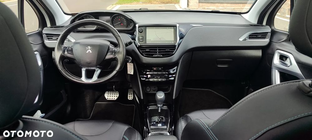 Peugeot 2008 PureTech 110 Stop&Start EAT6 Crossway - 25