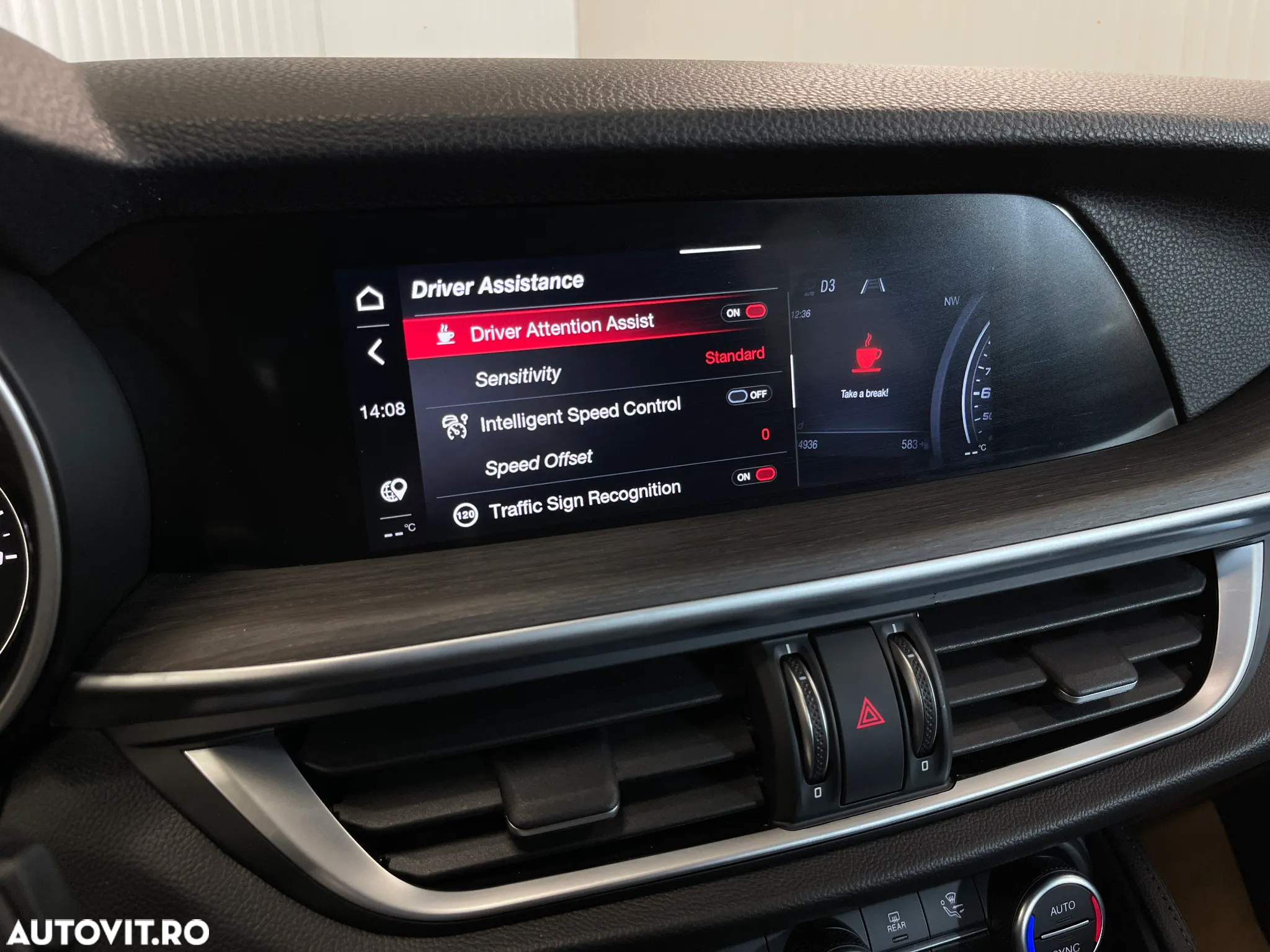 Alfa Romeo Stelvio 2.0 Turbo 16V AT8-Q4 Ti - 17