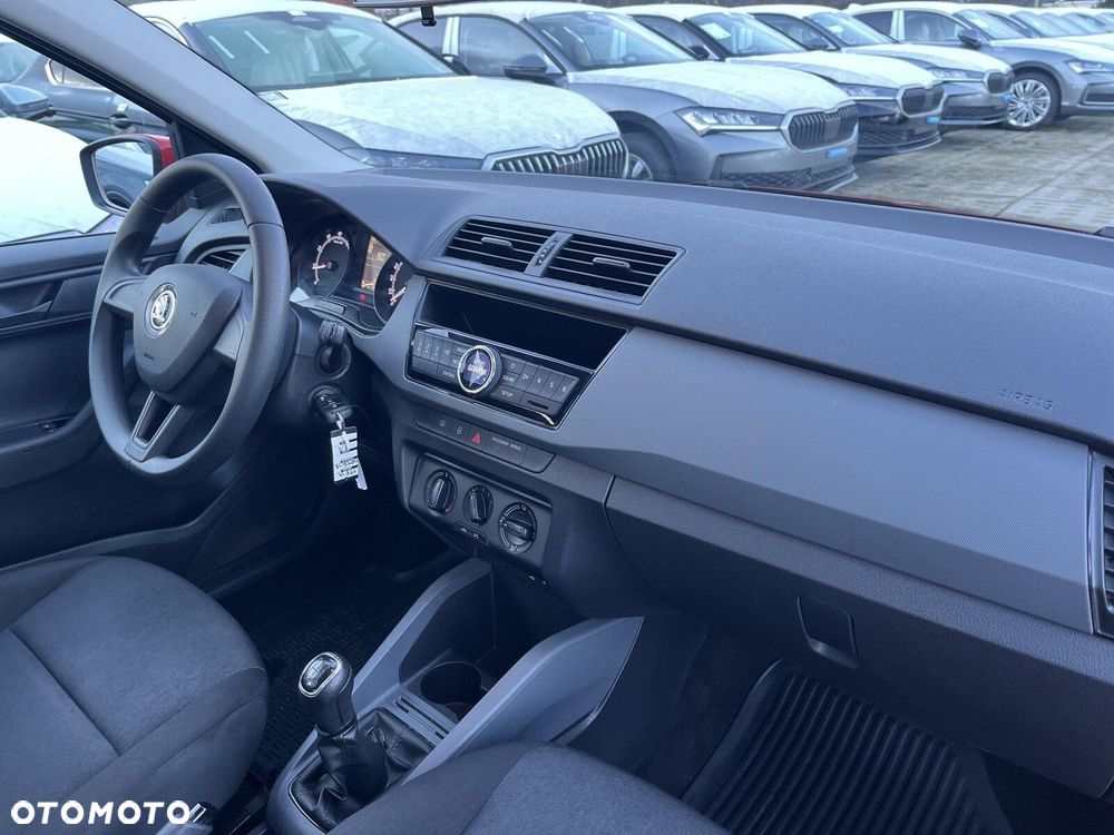 Skoda Fabia - 11