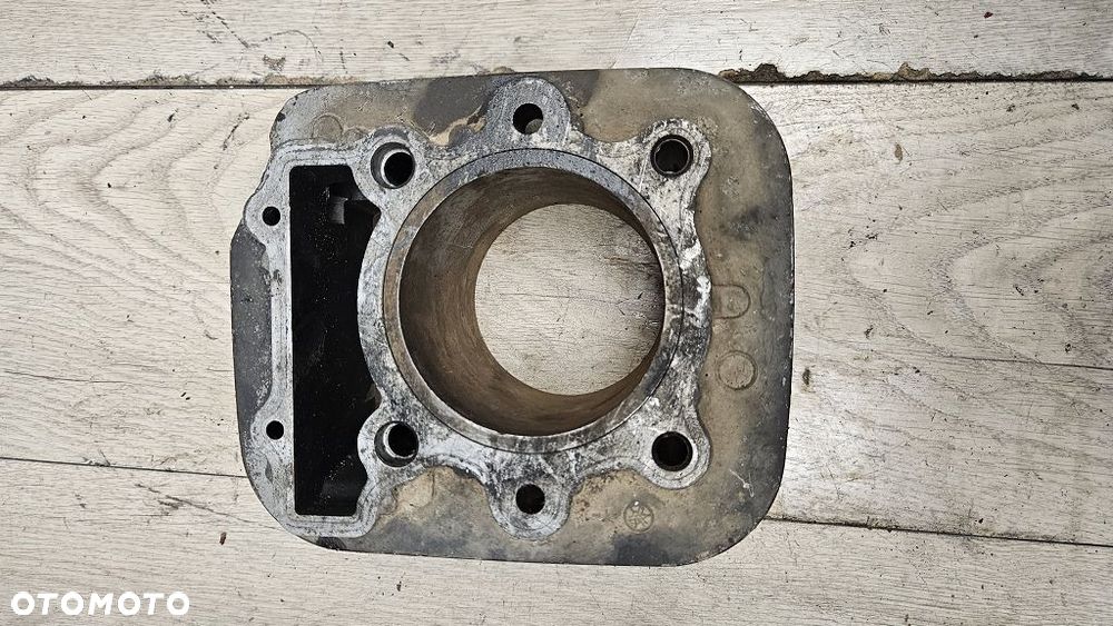 Oryginalny Cylinder Yamaha XT 350 / TT 350  (55V02) - 2