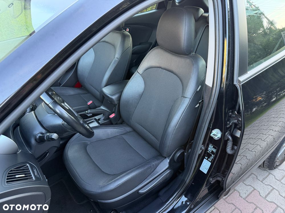 Hyundai ix35 blue 1.6 2WD Finale Gold - 26