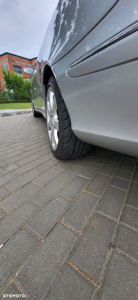 Mercedes-Benz CLK - 13