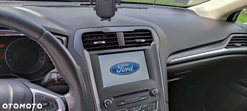 Ford Mondeo 2.0 TDCi Titanium - 21