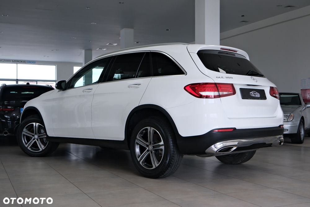 Mercedes-Benz GLC - 13