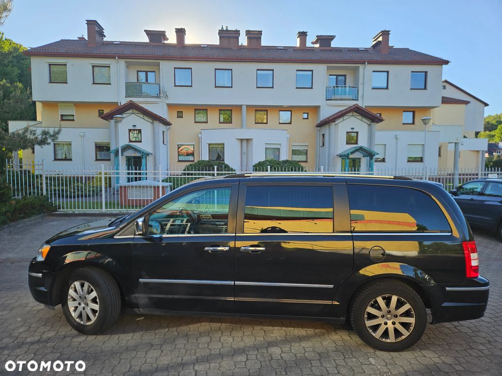 Chrysler Grand Voyager - 1