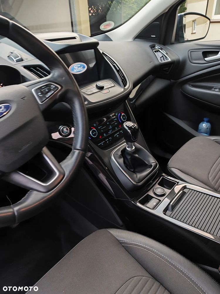 Ford Kuga 2.0 TDCi FWD Titanium - 12