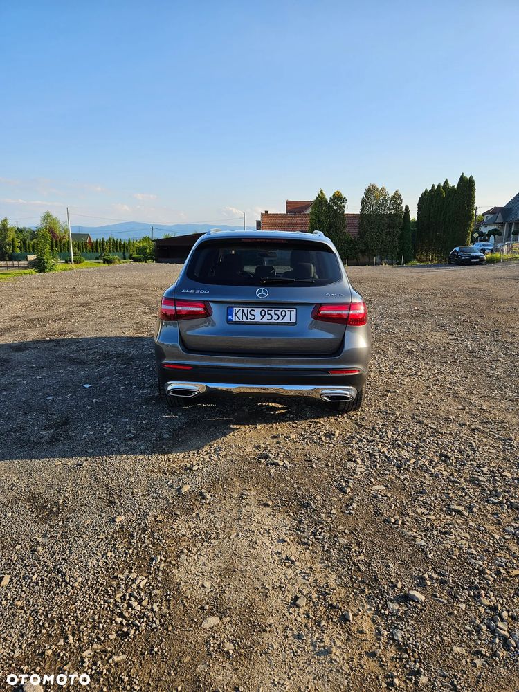 Mercedes-Benz GLC 300 4Matic 9G-TRONIC - 5
