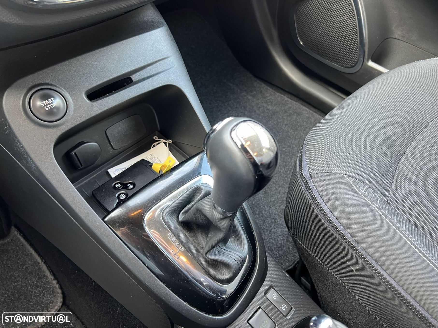 Renault Captur 1.5 dCi Exclusive EDC - 15