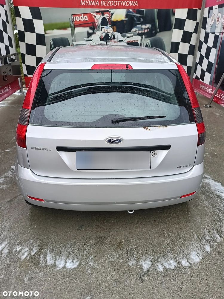 Ford Fiesta 1.4 Ambiente - 4