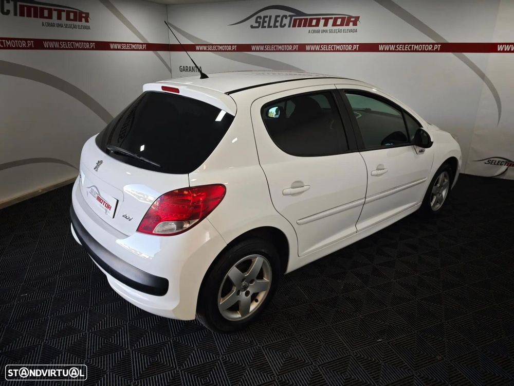 Peugeot 207 1.4 HDi Urban - 6