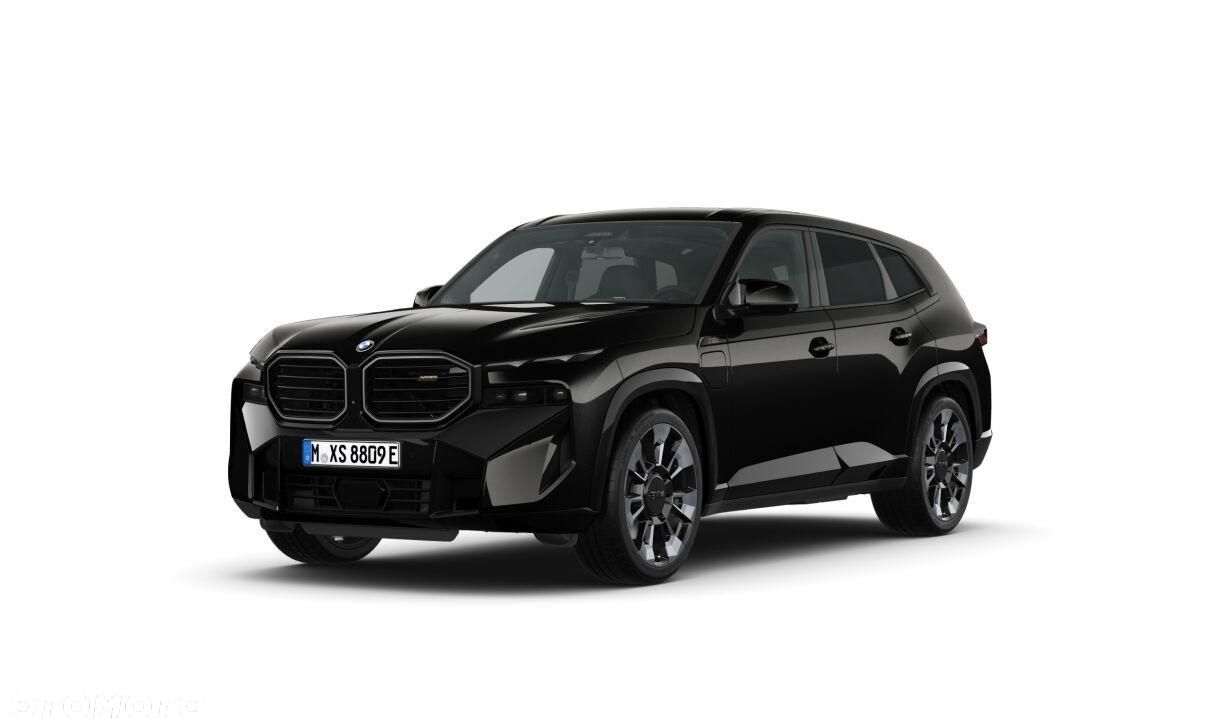 BMW XM - 1