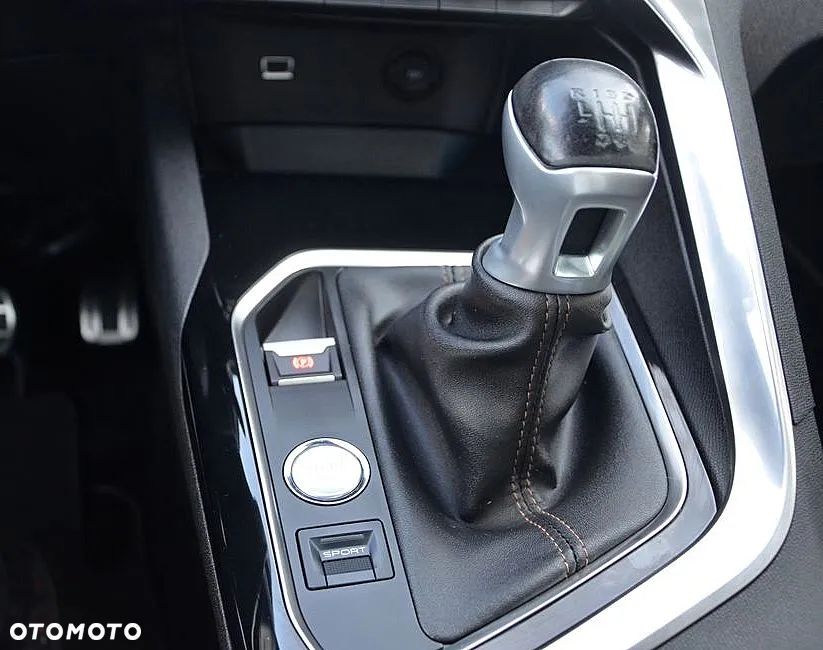 Peugeot 3008 BlueHDi 150 Stop & Start Style - 22