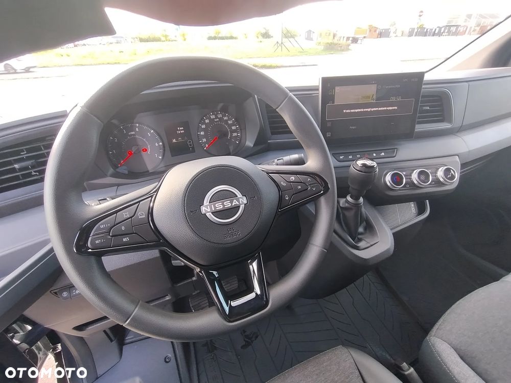 Nissan Interstar - 28
