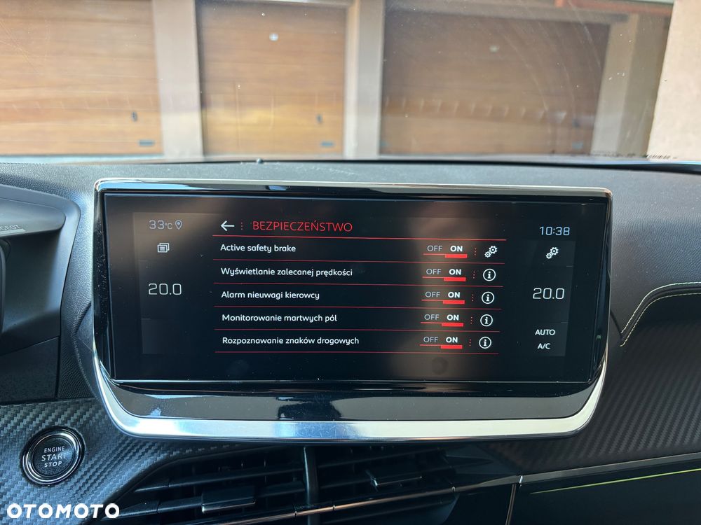 Peugeot 2008 PureTech 130 GT Pack - 23