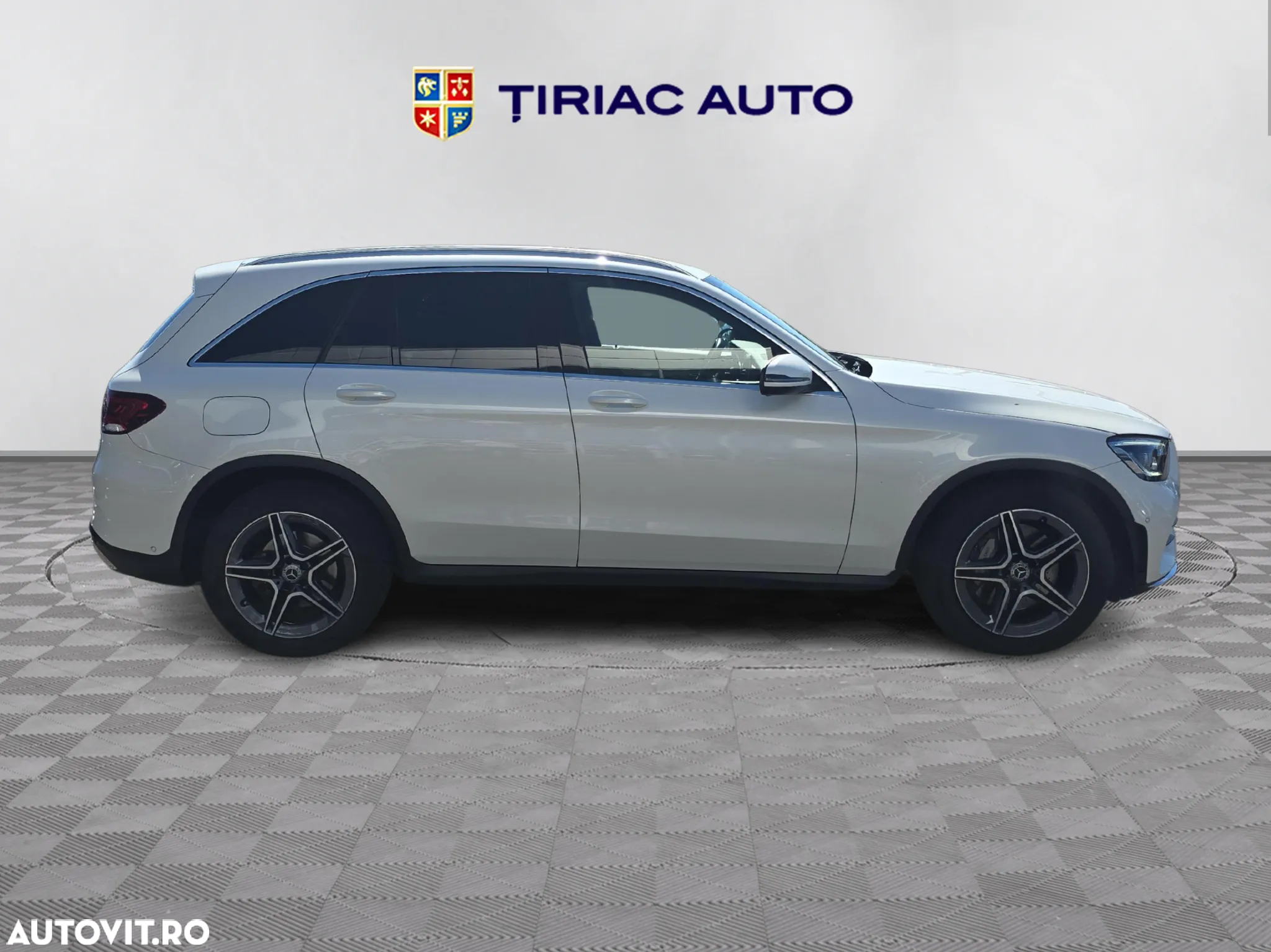 Mercedes-Benz GLC - 6