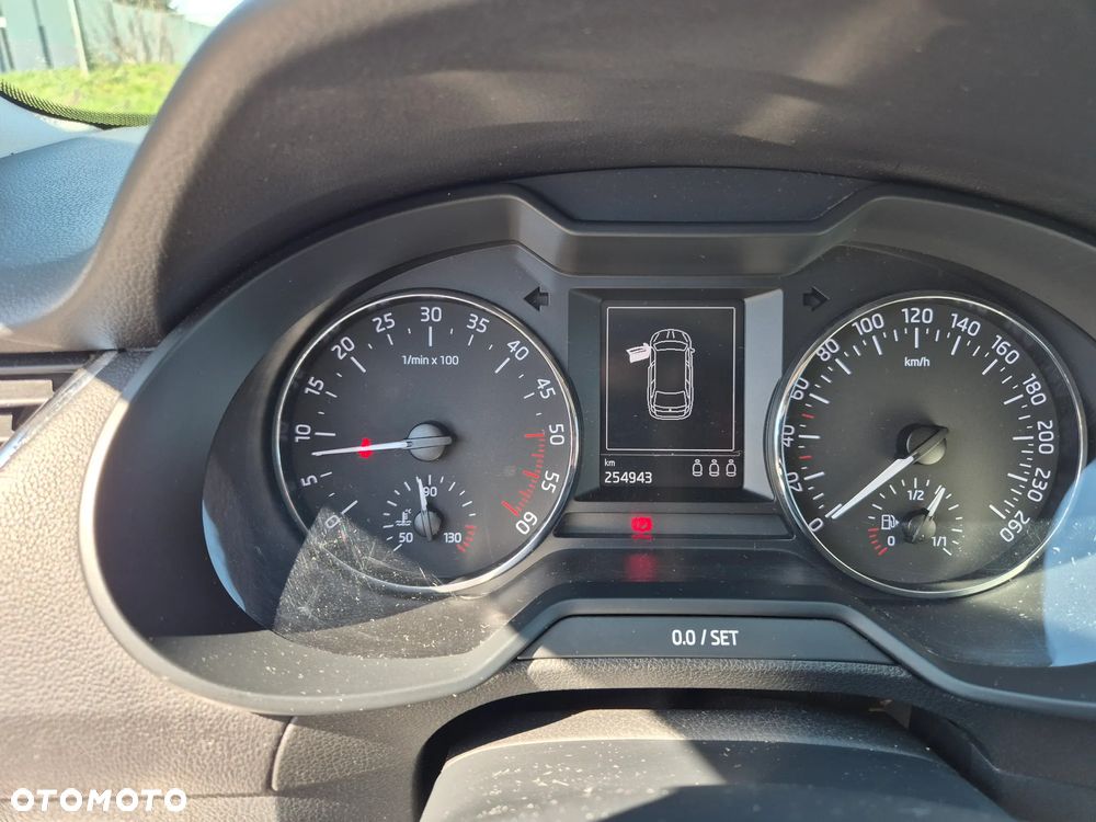 Skoda Octavia 1.6 TDI Ambition - 9