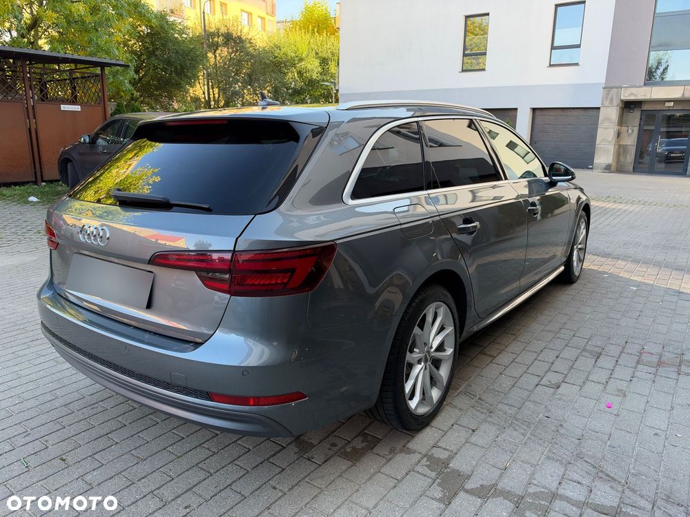 Audi A4 Avant - 11