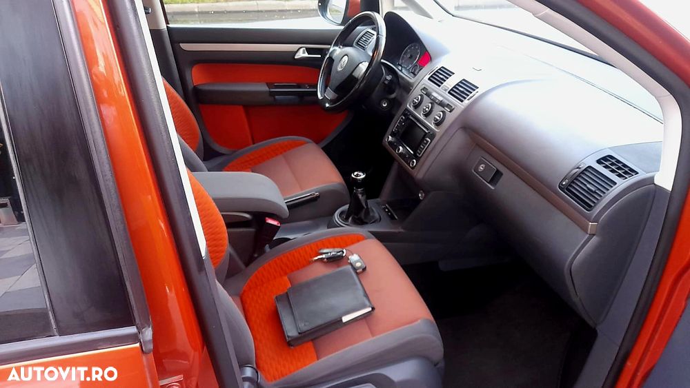 Volkswagen Touran Cross 1.4 TSI - 13